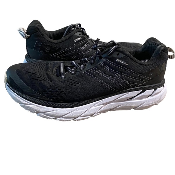 Hoka One One Shoes - Hoka One One Clifton 6 Black White Women Running Shoes 1102873 BWHT Size 7.5